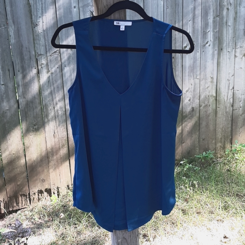 Beautiful Teal Sleeveles Blouse